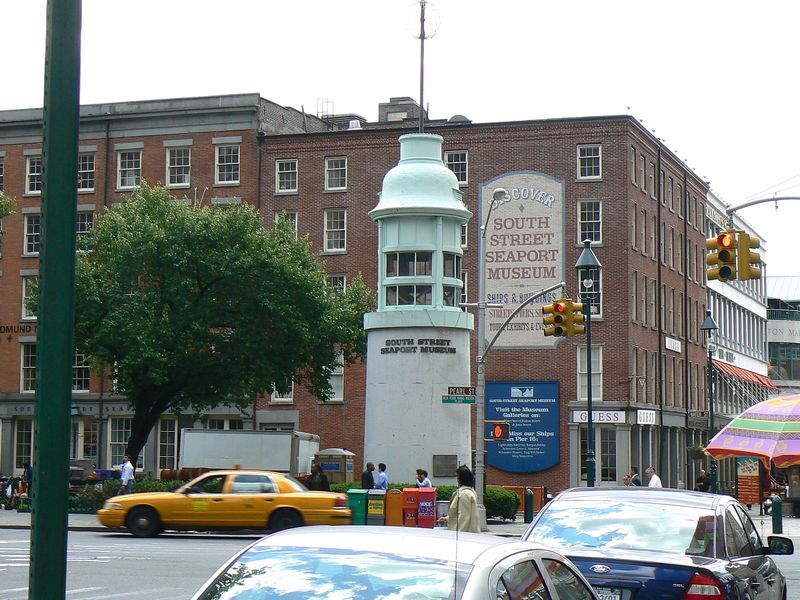 Titanic Memorial Lighthouse: Titanic Memorial Lighthouse 2